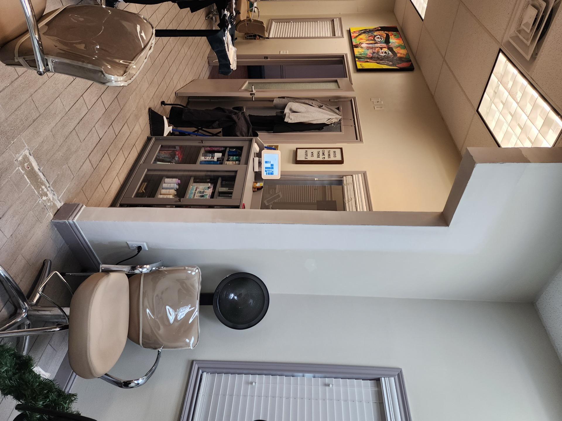 Angela Hicks - DevaCurl Certified Level 3 Master at Salons of Dallas